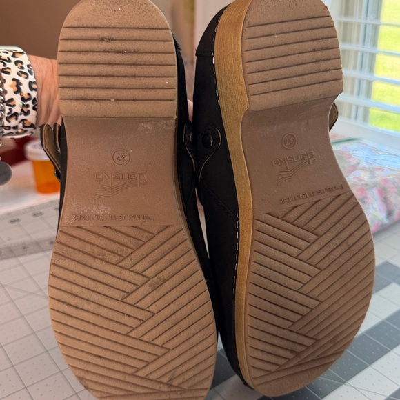 Dansko Women’s clogs - Picture 4 of 4